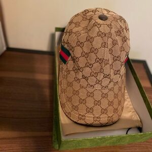 Gucci Tan Monogram Cap with Green and Red Detail